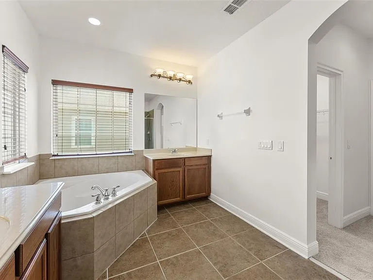 13544 Riggs Way — Photo 38