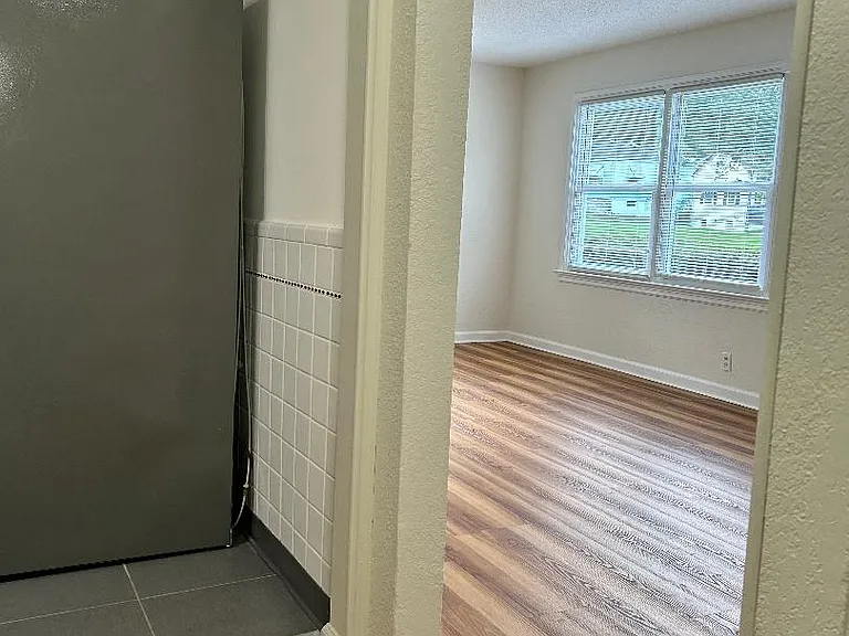 1148 Ashford Dr — Photo 39
