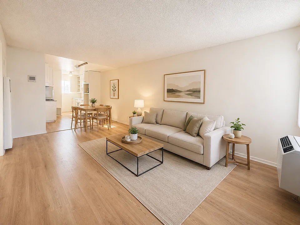214 E Chevy Chase Dr #14