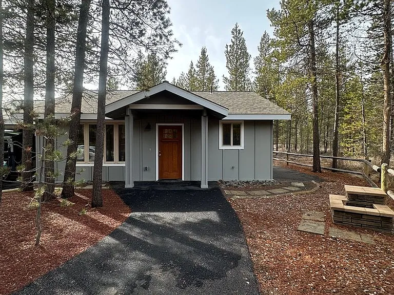 51313 Mitts Way — Photo 2