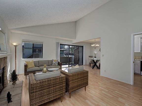 2nd image of 2411 La Terrace Cir