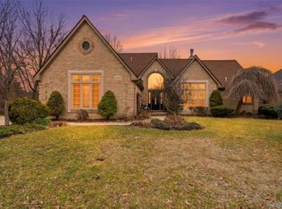 42739 Pond View Dr, Sterling Heights, MI 48314