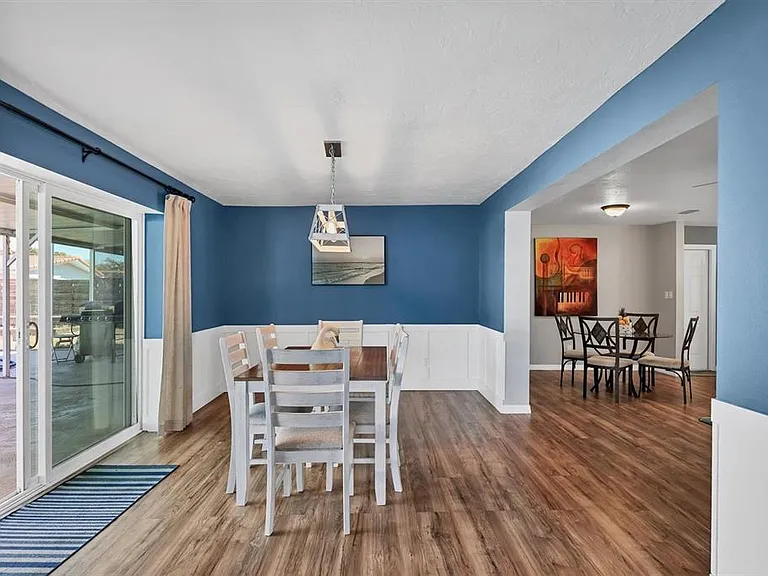 3425 Fairview Dr — Photo 18