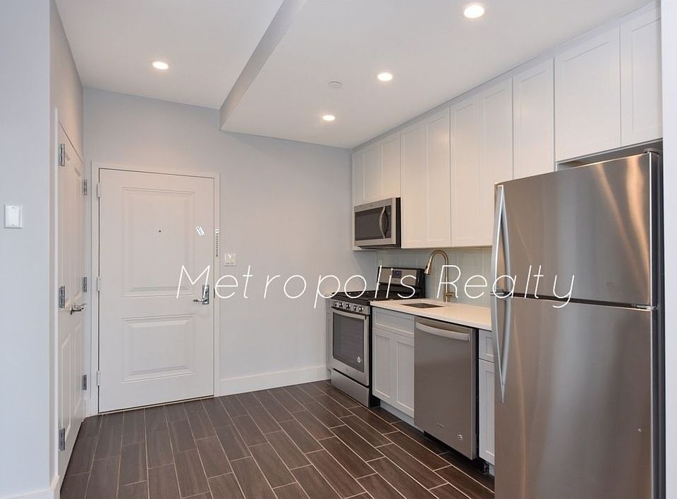 1st image of 25-03 32nd St #E5