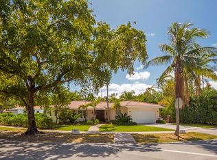 900 Tendilla Ave, Coral Gables, FL 33134