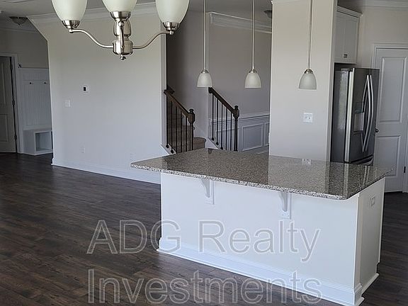 3rd image of 1577 Cambria Ct