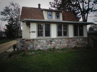 524 S 3rd St, Delavan, WI 53115