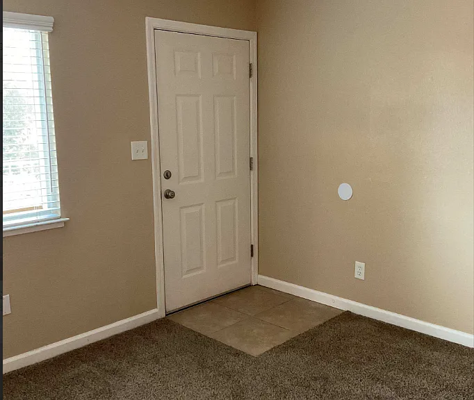 210 W Ivy St #E — Photo 2