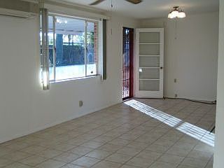 Huge extra room/family/den/office
