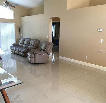 4th image of 1719 Maplestead Ct