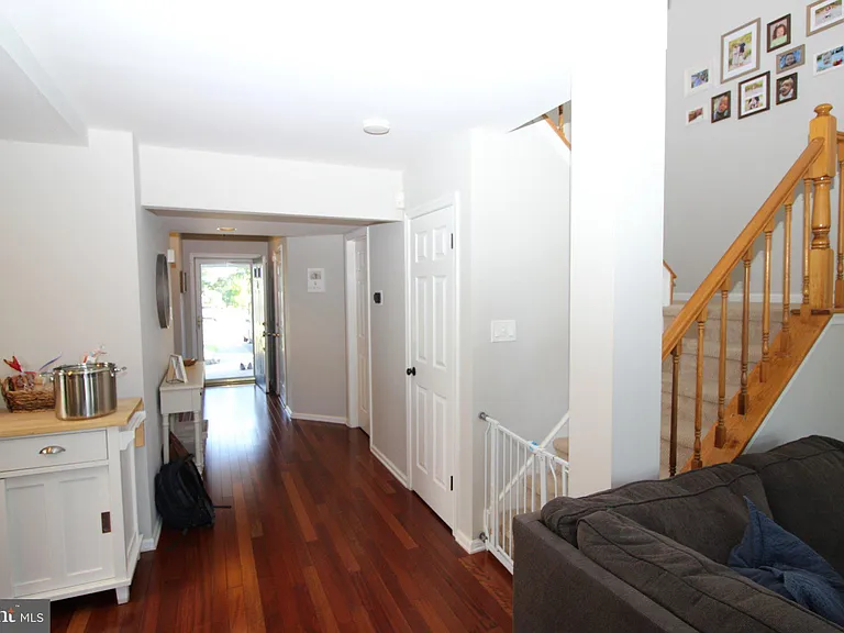 72 Skyview Way — Photo 10