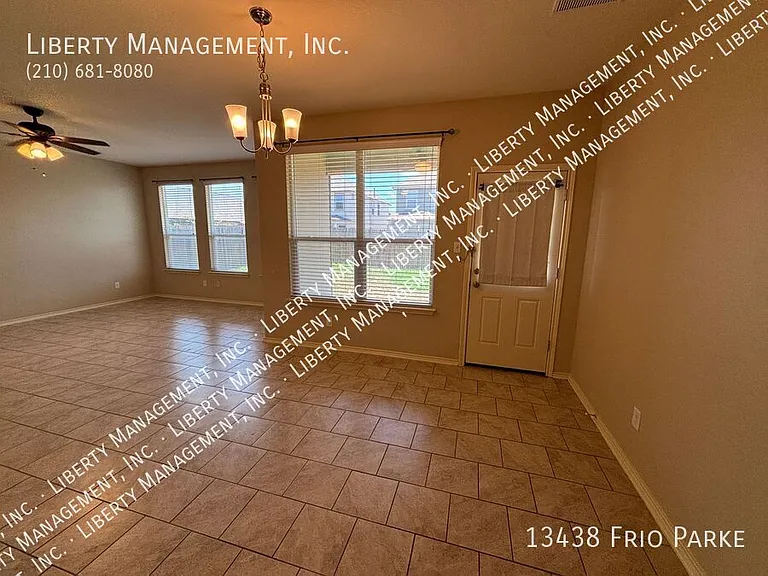 13438 Frio Parke — Photo 12