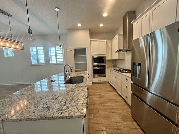 5th image of 774 Candlebrush Ln