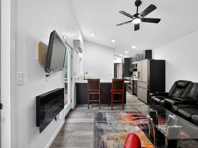 3550 Nancy Dr — Photo 10