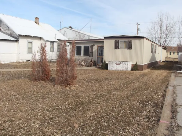612 Garfield Ave S, Terry, MT 59349