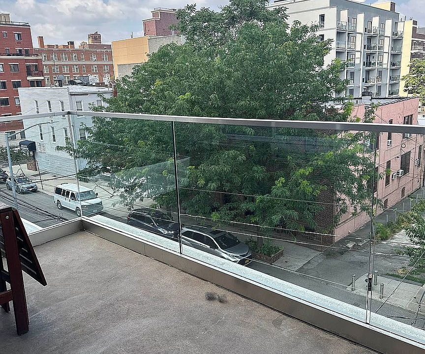 1st image of 3085 23rd St #2