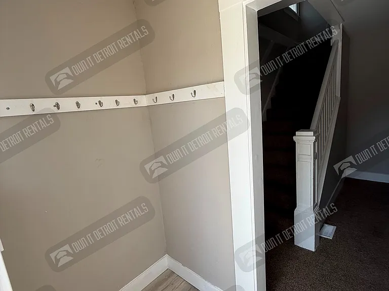 19263 Conley St — Photo 7