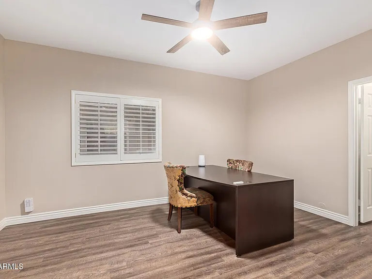 1211 E Desert Flower Ln — Photo 18