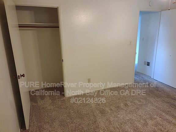 5th image of 69 Lorraine St Unit A