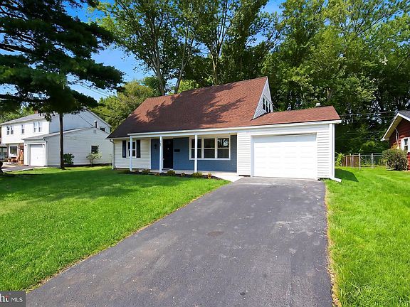 2nd image of 21 Glenview Ln