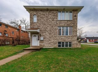 98 W 154th St, Harvey, IL 60426