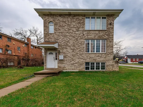 98 W 154th St, Harvey, IL 60426