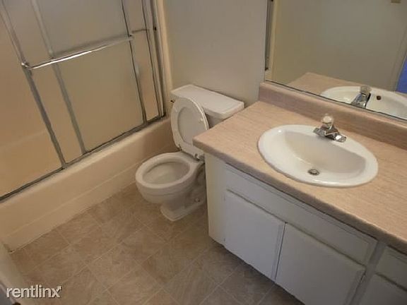 600_3966.green_011[1]