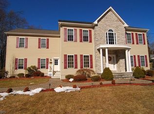 107 Brooklake Rd, Florham Park, NJ 07932