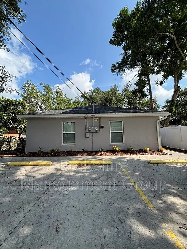 2 bed, 1.0 bath, $1,399 — Photo 1