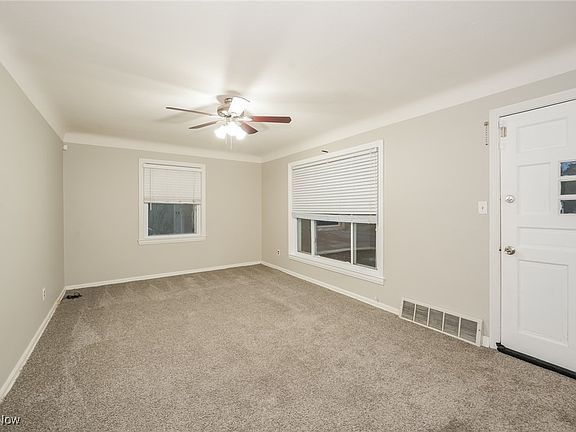 2nd image of 1225 Washington Blvd