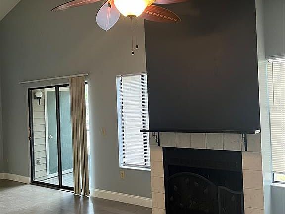 5th image of 537 Sun Ridge Pl Unit 201