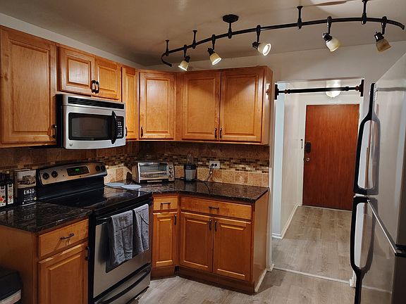 5th image of 1200 N Emerson St APT 105