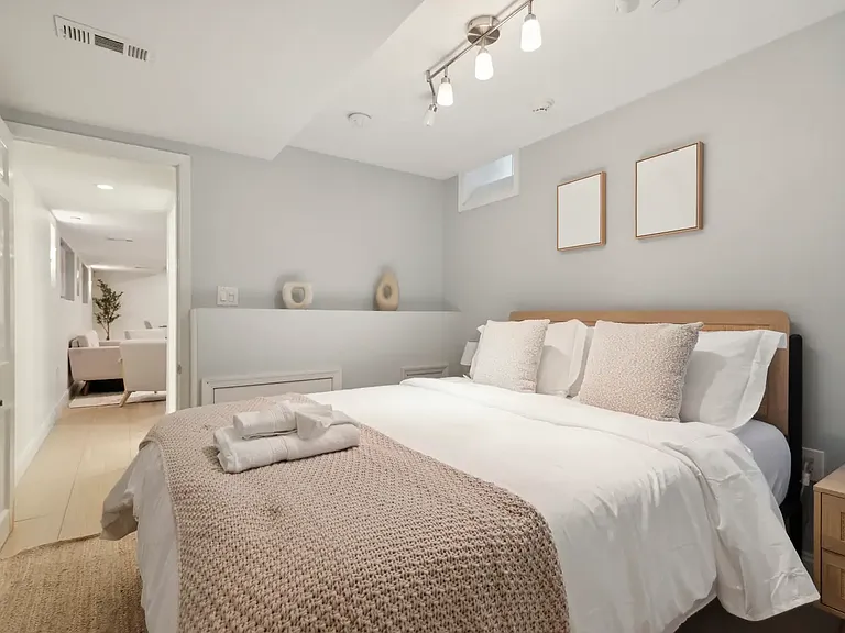 131 N 20th St #1G — Photo 6