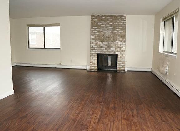 3rd image of 89 N Broadway APT 116
