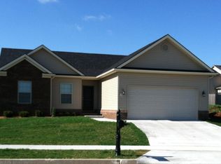 207 Lake Forest Dr, Georgetown, KY 40324