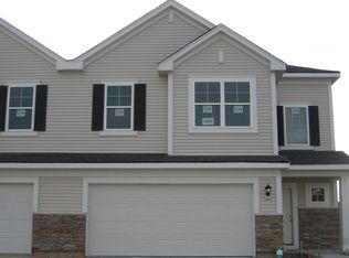 658 Anchorage Ct, Pingree Grove, IL 60140