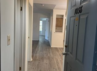 1038 Waterford Dr, Edison, NJ