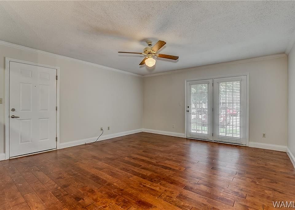 1st image of 120 15th St E APT 908