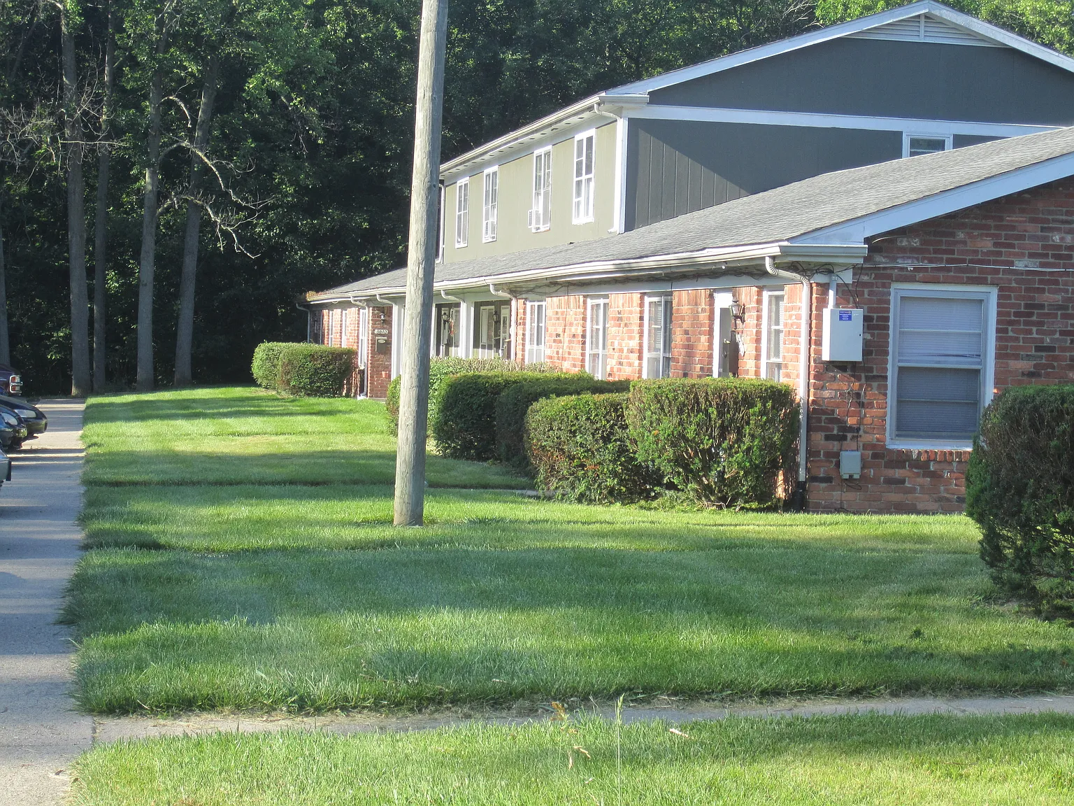 Emerton Place Townhomes — Photo 4