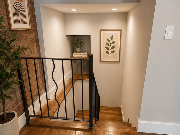5th image of 121 Woodbine St #1D