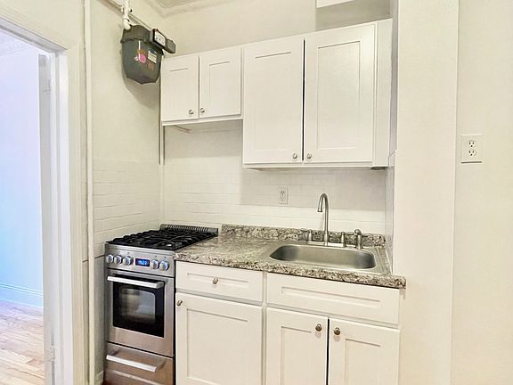 2nd image of 321 E 88th St APT 12