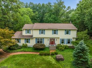 280 White Oak Rdg, Bridgewater, NJ 08807