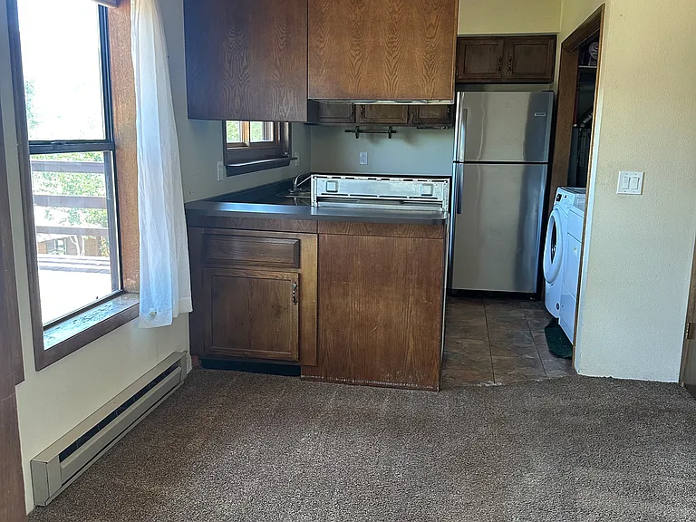 760 Conifer Cir — Photo 6