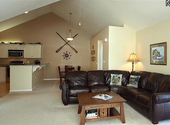 5th image of 2830A Canterbury Cir