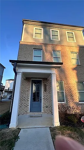 2620 Whistler Way NE Photo 1