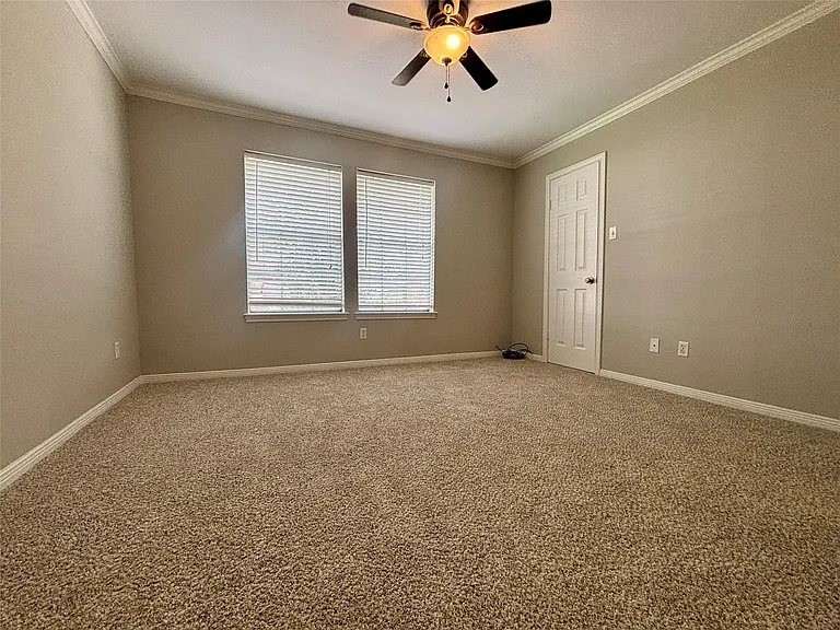 2030 Plantation Dr #B1 — Photo 14