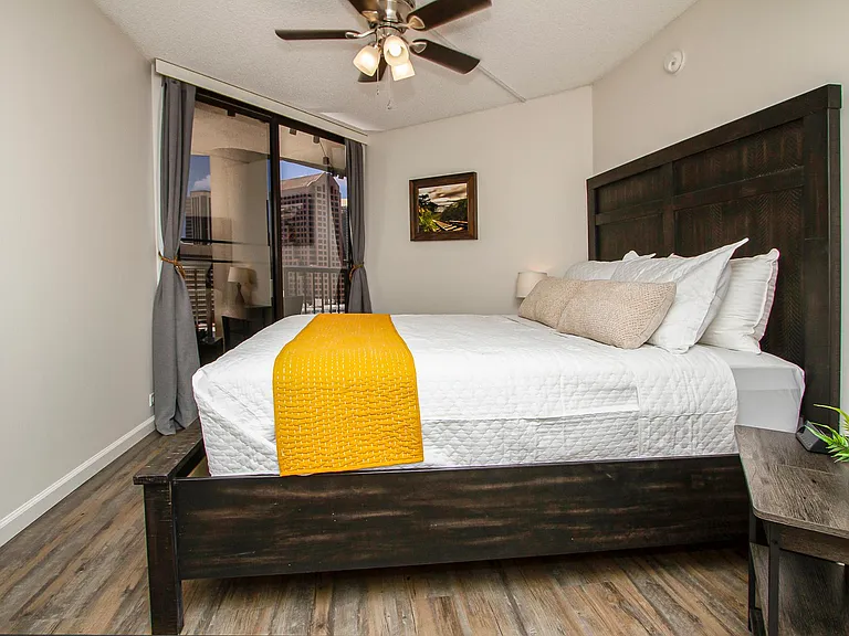60 N Beretania St #1809 — Photo 11