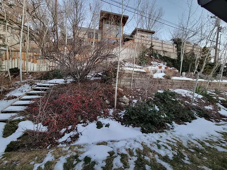 2179 S Belaire Dr E — Photo 30