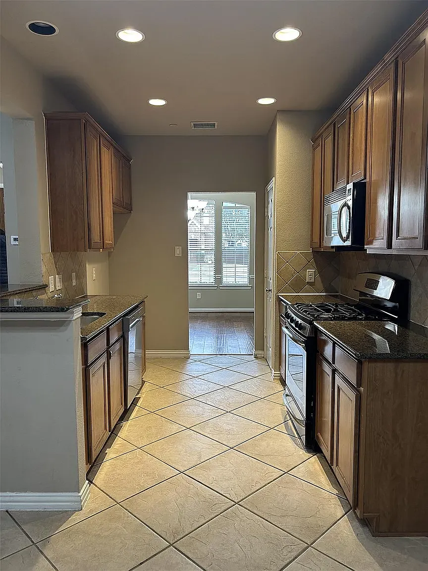 Legacy Dr, Plano — Photo 2