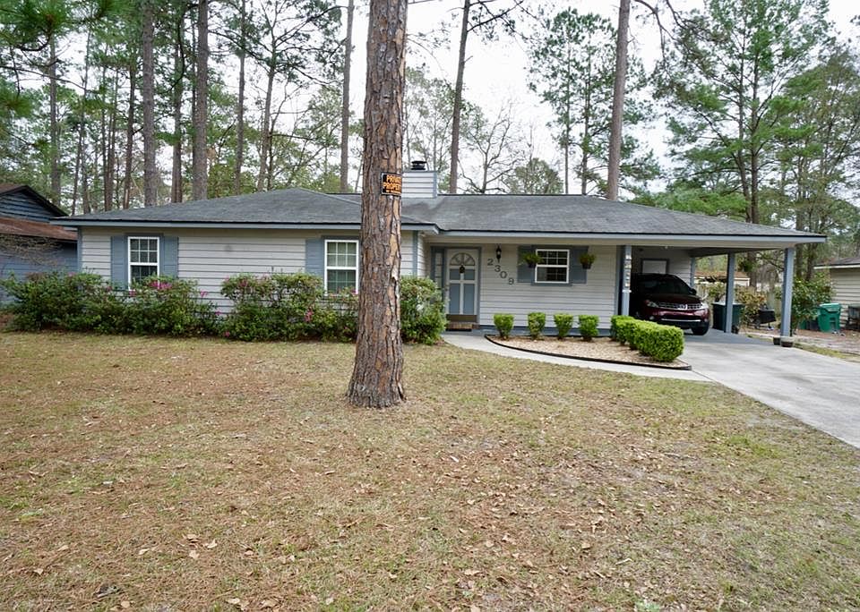 1st image of 2306 Camden Cir